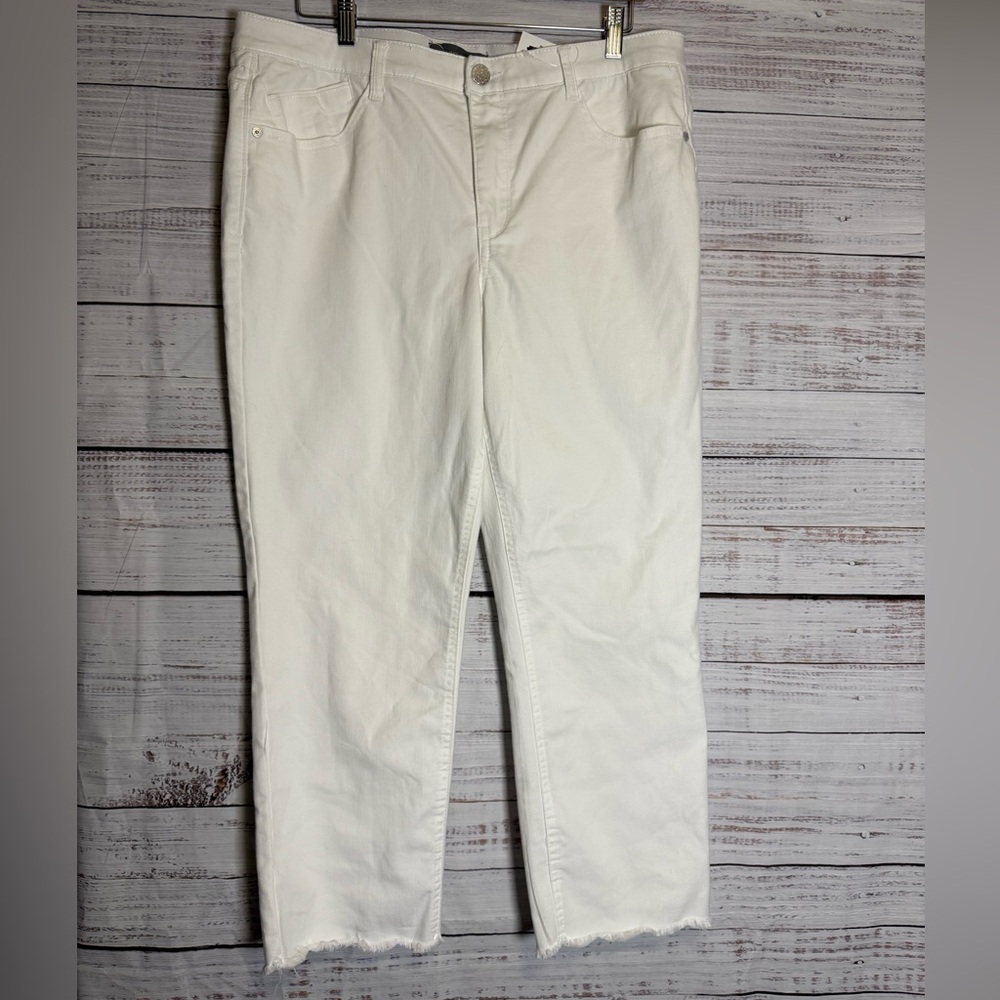 Wit & Wisdom White Ankle Jeans (0294)